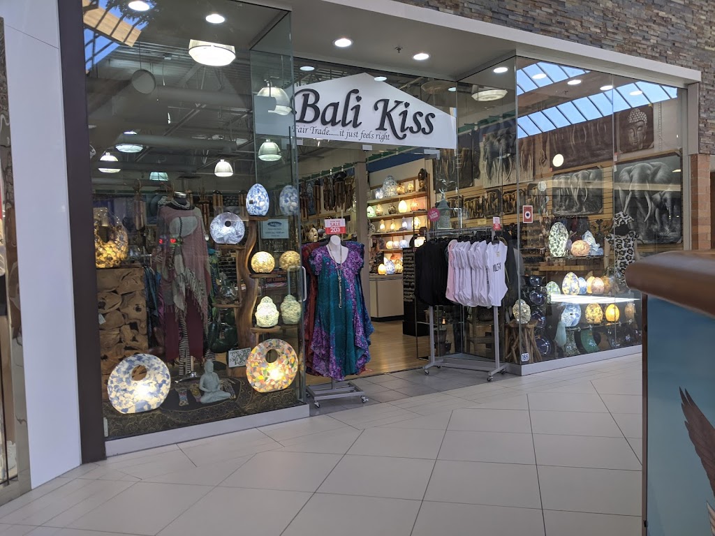 Bali Kiss | 1644 Hillside Ave, Victoria, BC V8T 2C5, Canada | Phone: (250) 478-1234