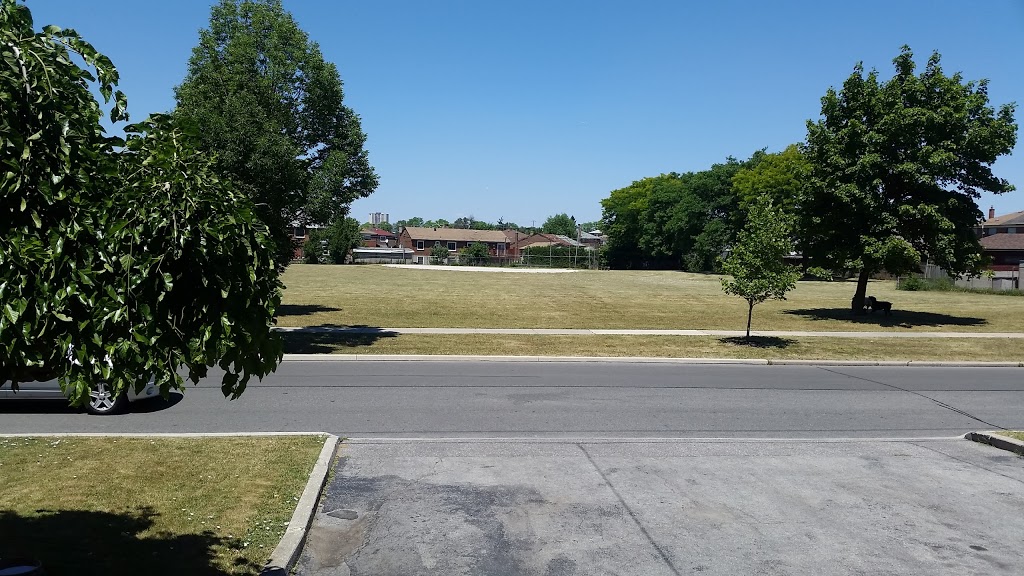 Giltspur Park | 85 Magellan Dr, North York, ON M3L, Canada | Phone: (416) 338-4386