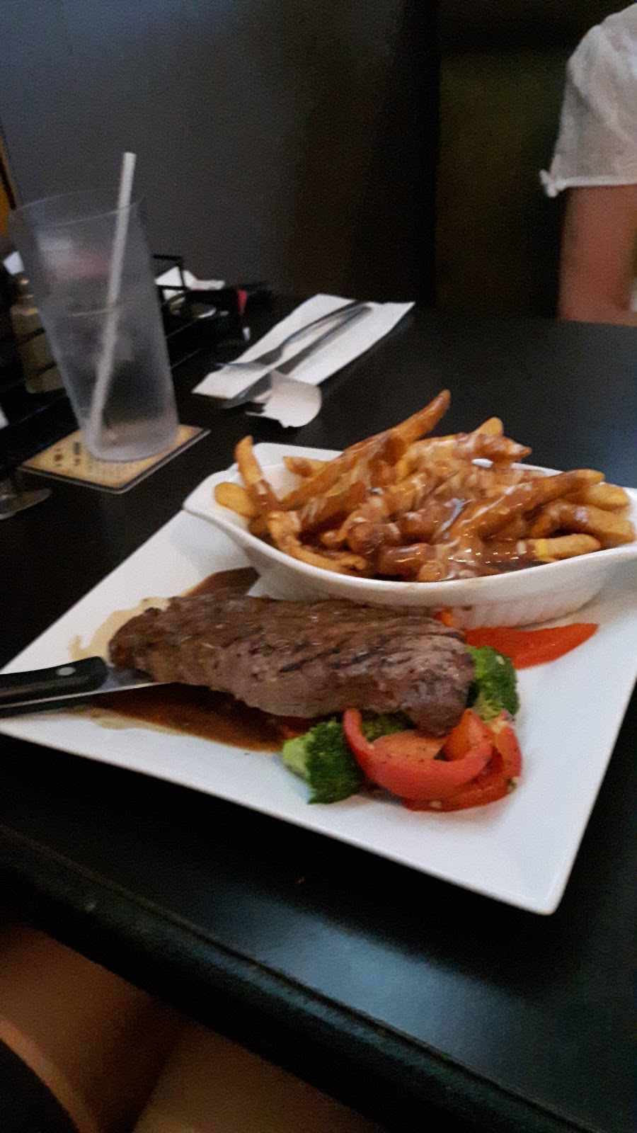 Castle Johns Pub & Restaurant | 789 King Ave E, Newcastle, ON L1B 1K8, Canada | Phone: (905) 446-5646