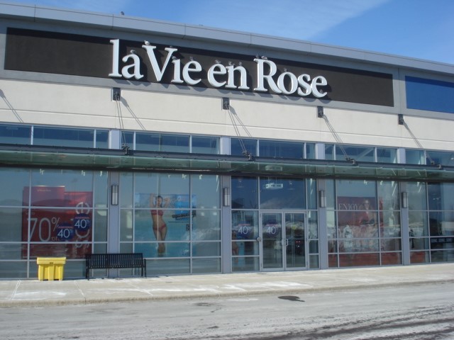 La Vie en Rose The Centre on Barton | clothing store | 1223 Barton St E s3, Hamilton, ON L8H 2V4, Canada | 9055451815 OR +1 905-545-1815