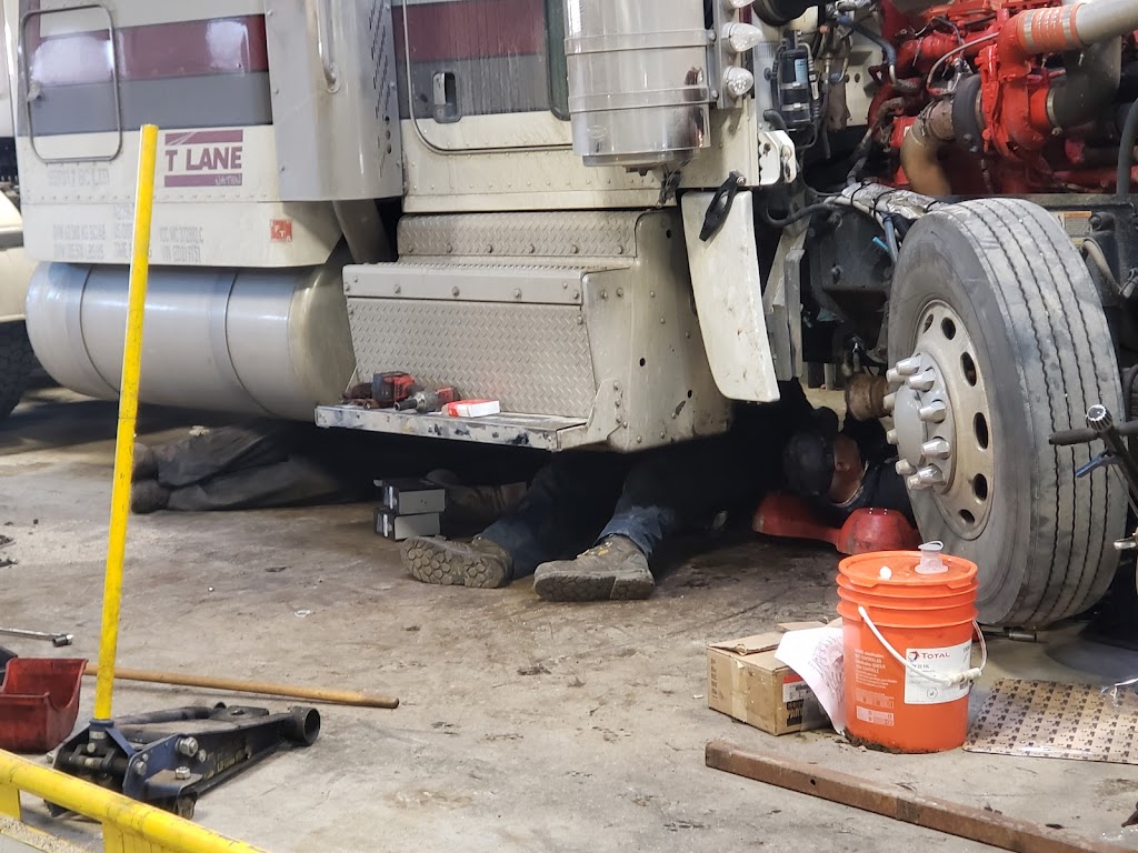MoBoots AG Mechanics LTD | 1011 Sargeant Wilde Rd, Fort Macleod, AB T0L 0Z0, Canada | Phone: (403) 915-3499