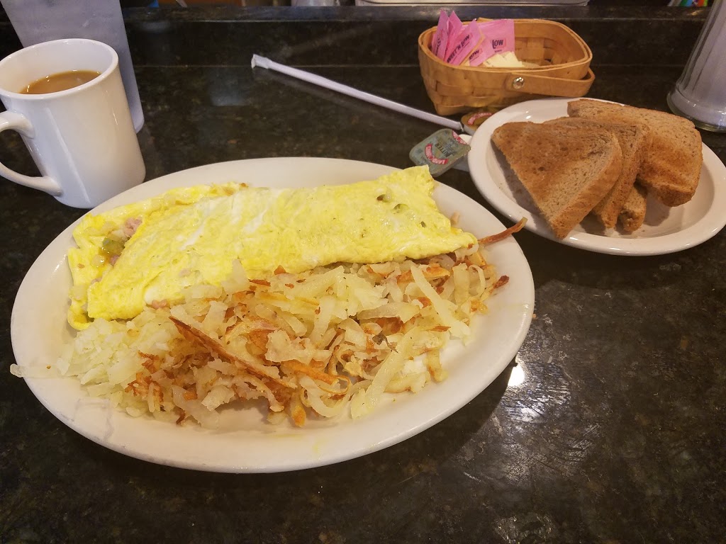 Algonac Flaming Grill | 1065 St Clair River Dr, Algonac, MI 48001, USA | Phone: (810) 512-5184