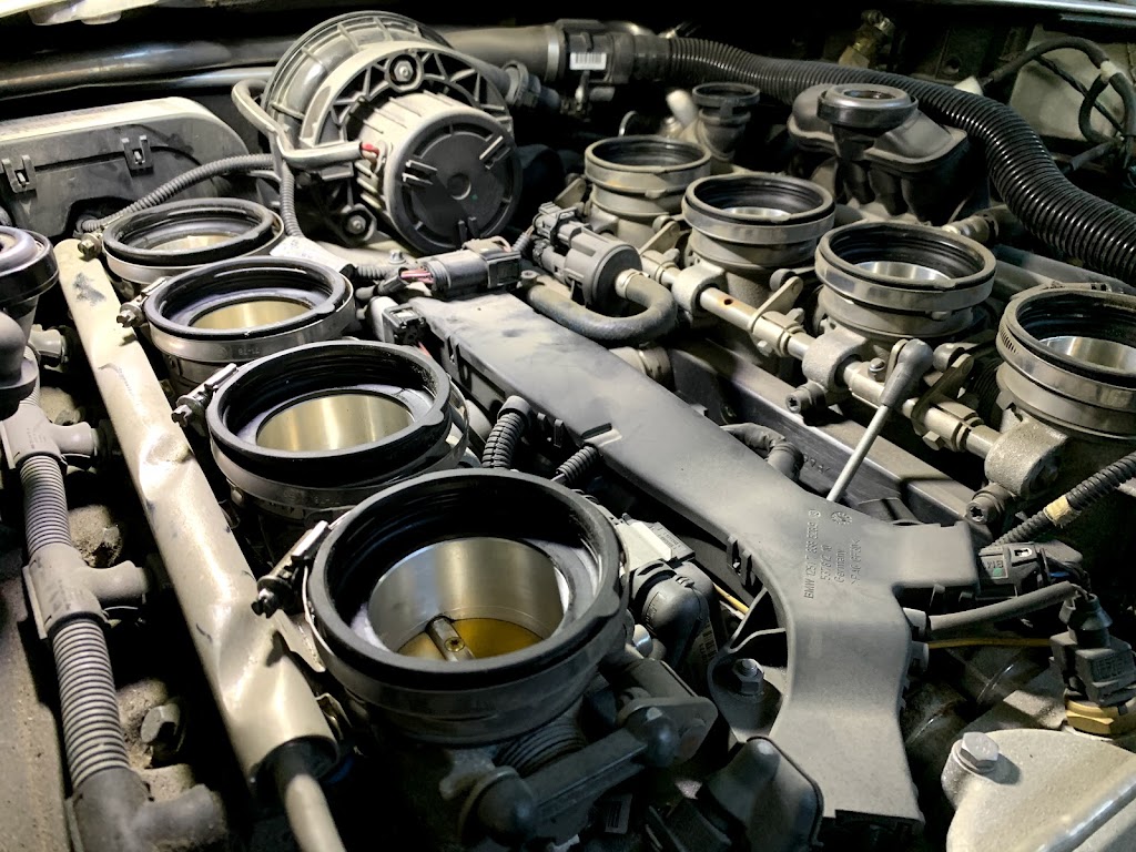 A Plus Automotive INC. | 8151 Bd Montréal-Toronto, Montréal-Ouest, QC H4X 1N1, Canada | Phone: (514) 553-3175