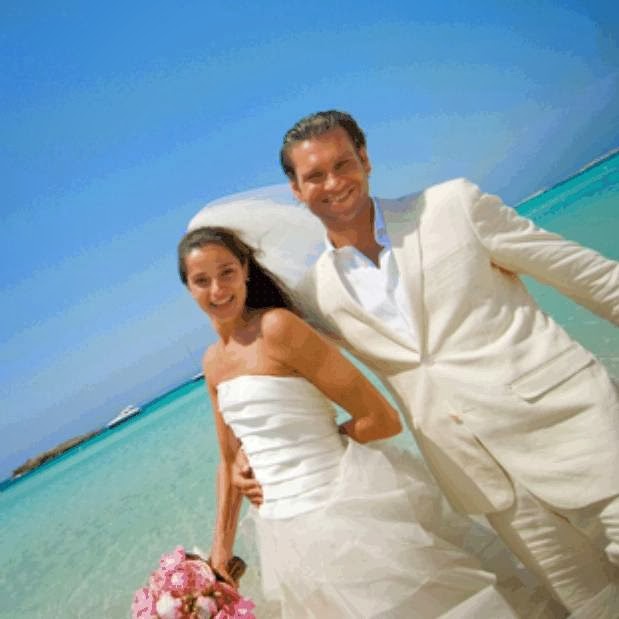 Josée Vaillancourt ✈ Conseillère chez Voyages Jean-Pierre | 5681 Place Normand, Saint-Hubert, QC J3Y 2K1, Canada | Phone: (514) 823-7160