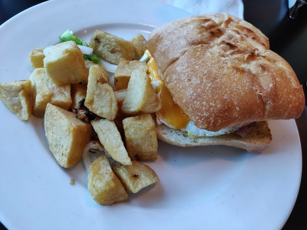 La Fourchette Cafe | 1951 Glen Dr, Vancouver, BC V6A 4K4, Canada | Phone: (604) 255-5445