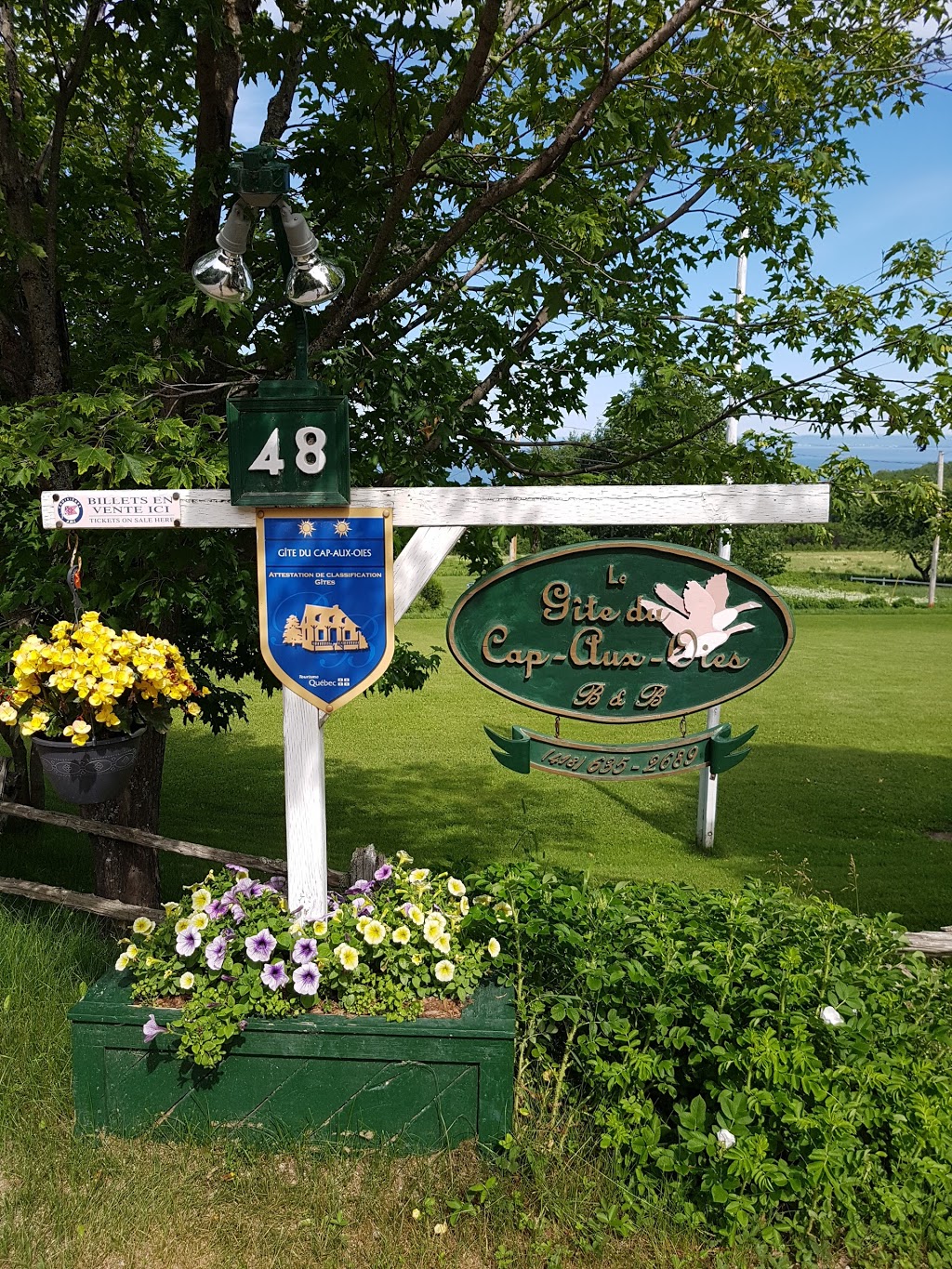 Le Gîte du Cap-Aux-Oies | 48 Rang de Cap aux Oies, Les Éboulements, QC G0A 2M0, Canada | Phone: (418) 635-2689