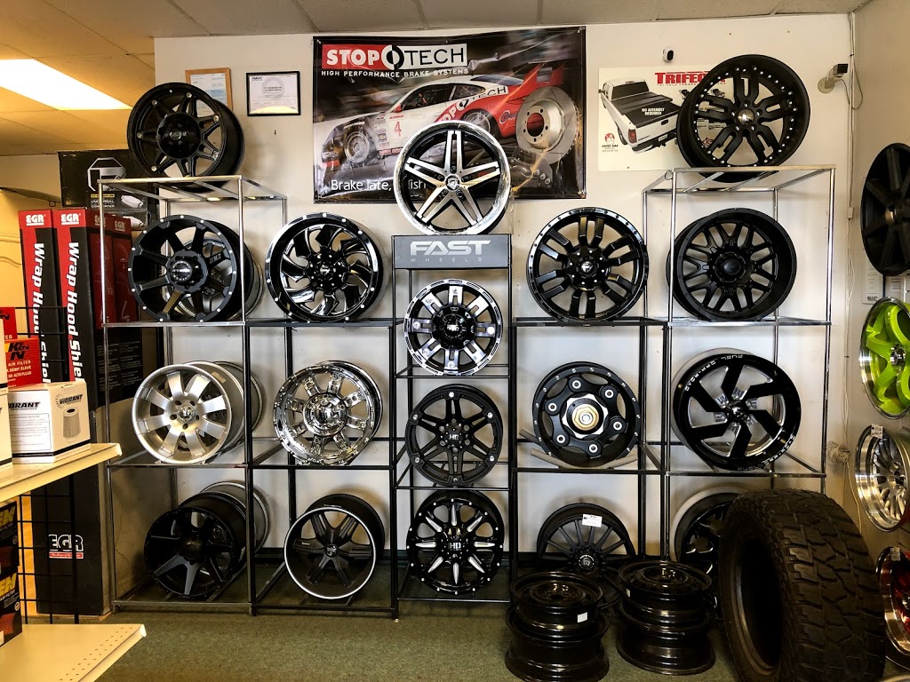 Excel Motors | 250 King George Rd, Brantford, ON N3R 5L5, Canada | Phone: (519) 720-0444