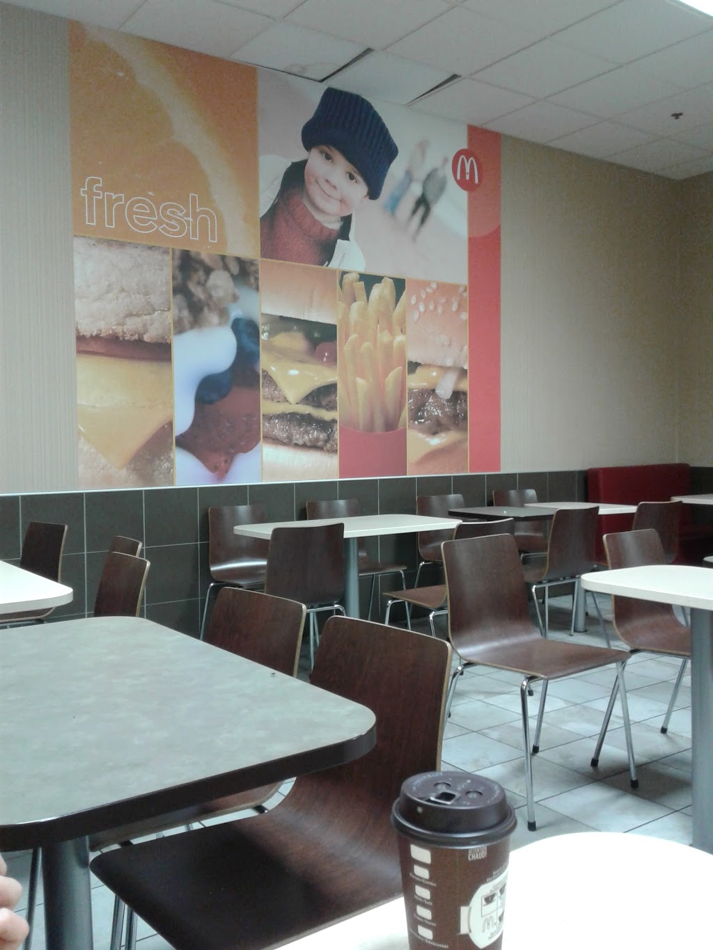McDonalds | 340 Colonnade Dr, Kemptville, ON K0G 1J0, Canada | Phone: (613) 258-7907