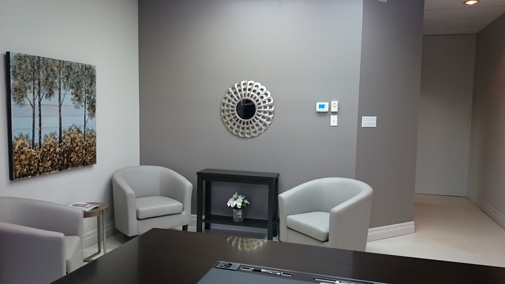 Nancy Bibeau denturologiste | 161 Rue Angus S #2, East Angus, QC J0B 1R0, Canada | Phone: (819) 571-9830