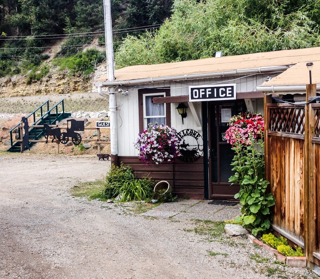 Riverside Cabins | 307 Thomas Avenue, Princeton, BC V0X 1W0, Canada | Phone: (250) 295-6232