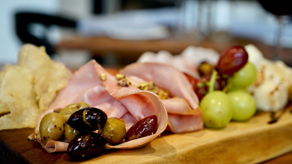 PZA Restaurant | 7777 Weston Rd #125, Woodbridge, ON L4L 1A6, Canada | Phone: (905) 605-2335