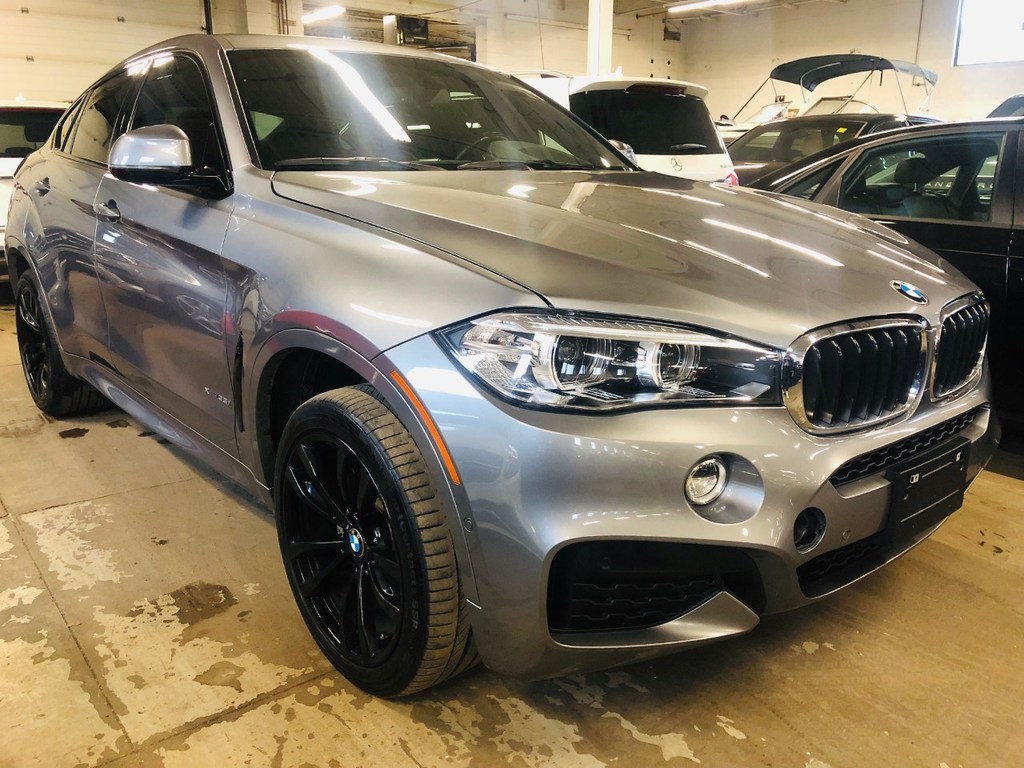 Eknoor Auto Sales | 1680 Sismet Rd, Mississauga, ON L4W 1R4, Canada | Phone: (888) 472-6551