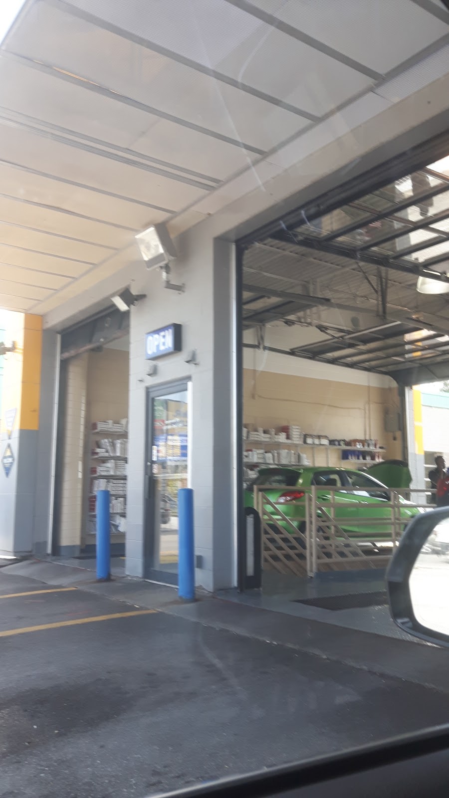 Mr. Lube | 5803 Hwy 7, Markham, ON L3P 1A5, Canada | Phone: (905) 472-2381