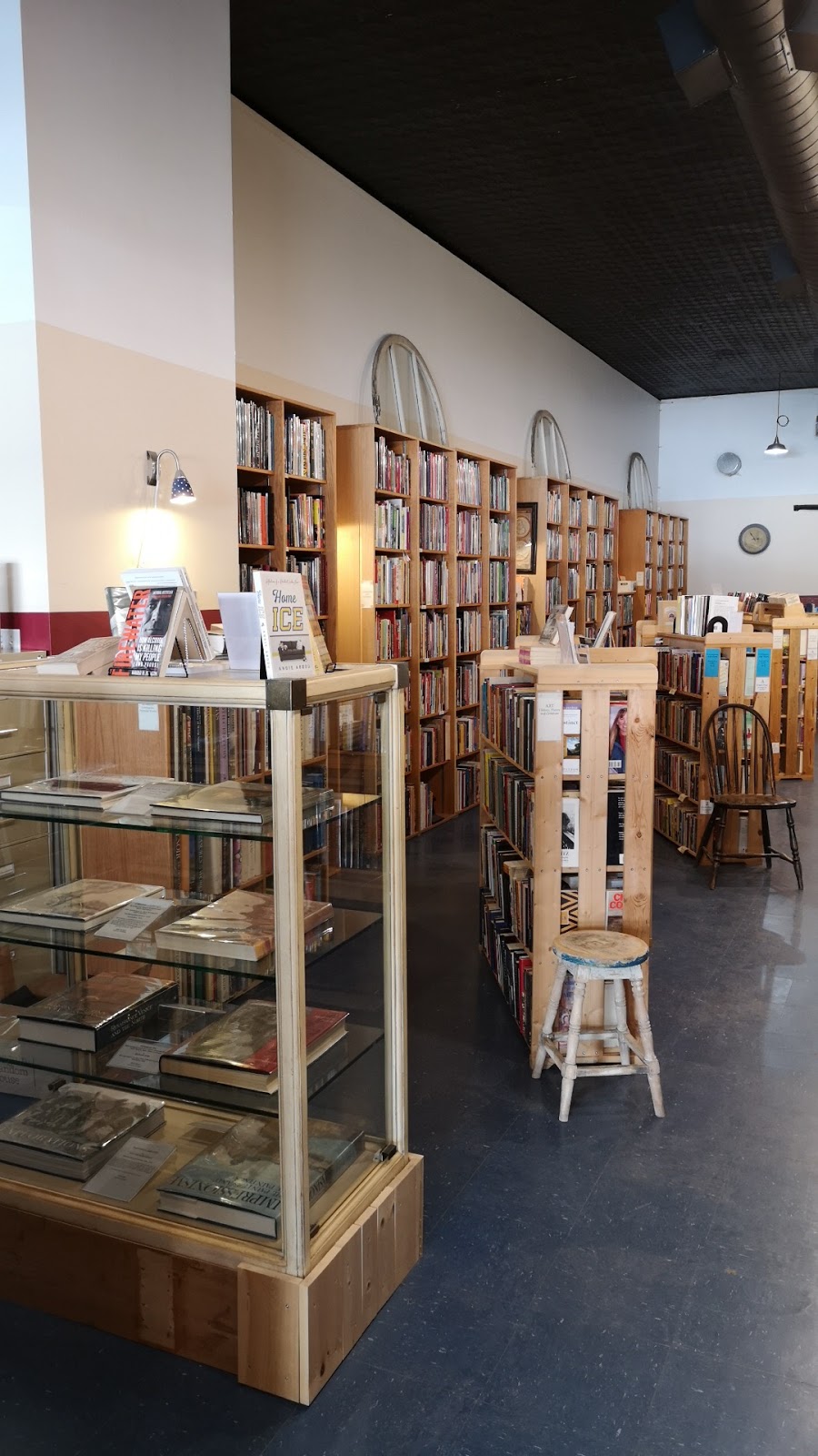 Post Horizon Booksellers | 57 High St W #57, Moose Jaw, SK S6H 1S4, Canada | Phone: (306) 693-4243