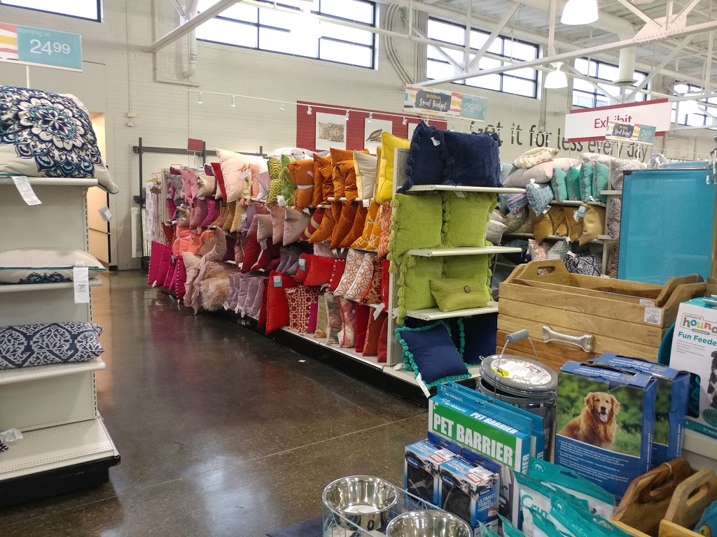 HomeSense | 957 Eglinton Ave E, East York, ON M4G 4B5, Canada | Phone: (416) 696-6000