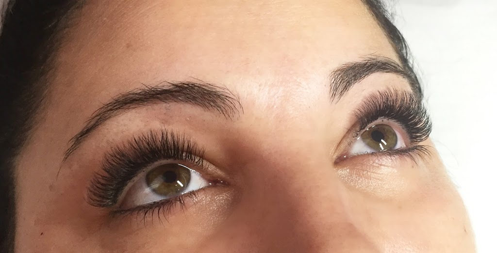 Premiere Lash & Beauty Bar | 81 Allensgate Dr, Brantford, ON N3V 1E2, Canada | Phone: (519) 771-5133
