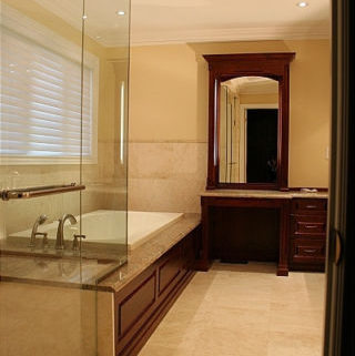 Royal 22 Construction And Renovation | 14018 100 Ave NW, Edmonton, AB T5M 0J3, Canada | Phone: (780) 707-0544