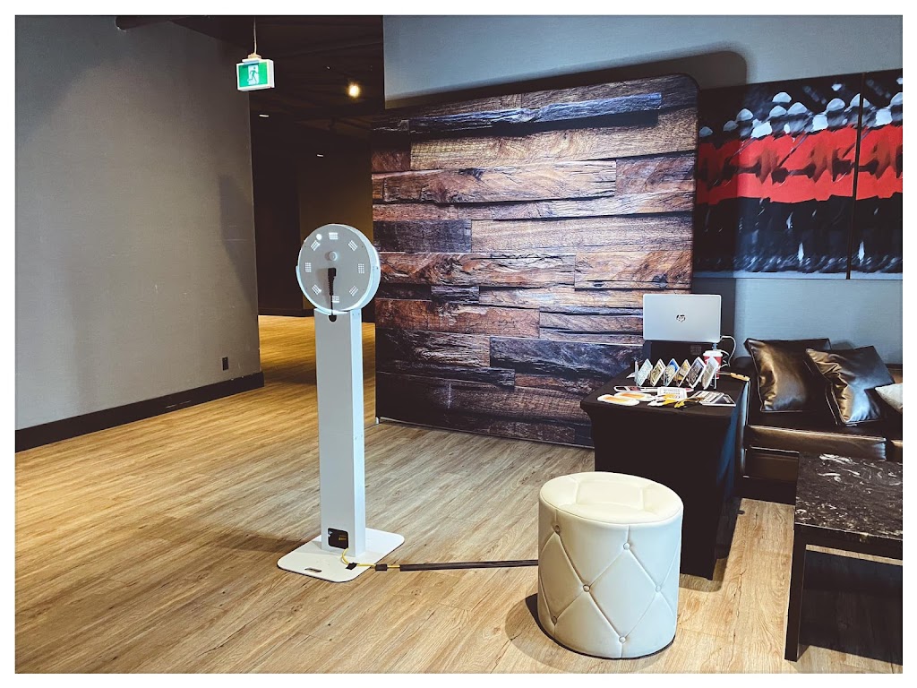 Analog Squad | 136 Tamarac Blvd, Springbrook, AB T4S 1V6, Canada | Phone: (403) 397-5882