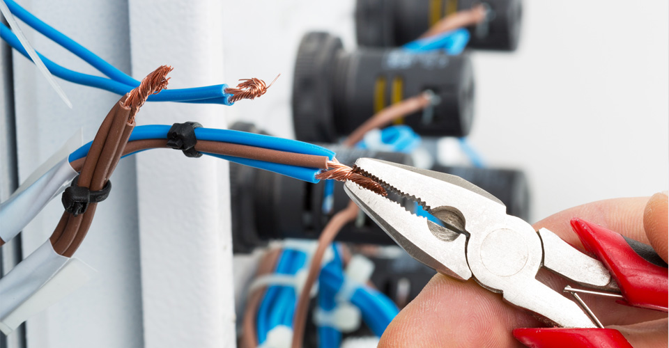 Electricien Rive-Sud | 500 Rue Saint-Georges #613, Saint-Lambert, QC J4P 3R1, Canada | Phone: (514) 312-1639