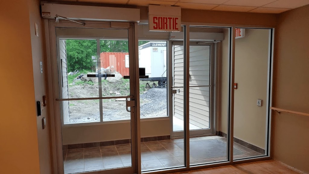Plus-Services Inc. Entretien Ménager | 1450 Rue Adélard-Collette, Sherbrooke, QC J1H 4V7, Canada | Phone: (819) 580-8857
