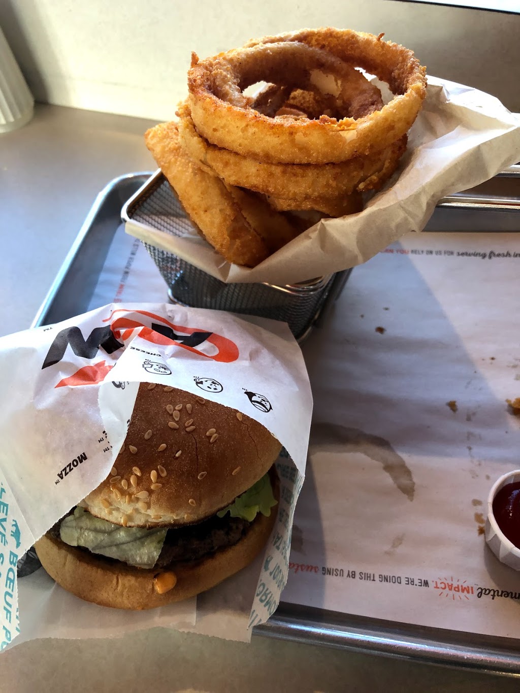 A&W Canada | 855 10th St, Hanover, ON N4N 1S1, Canada | Phone: (519) 364-6723