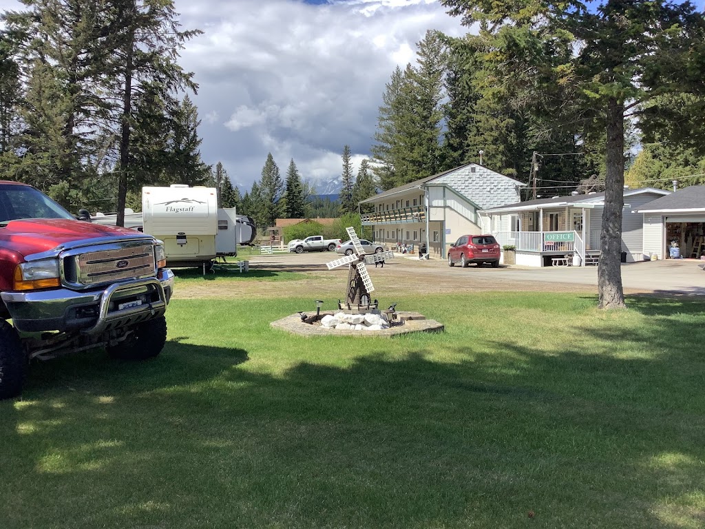 Skookumchuck Motel & RV Park | 4539 Barleban Rd Hwy 93/95, Skookumchuck, BC V0B 2E0, Canada | Phone: (250) 422-3025