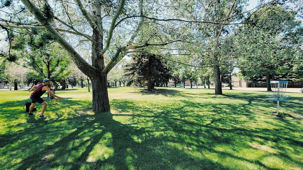 LCSA Campus Disc Golf Course | 30 Ave S, Lethbridge, AB T1K, Canada | Phone: (403) 320-3373