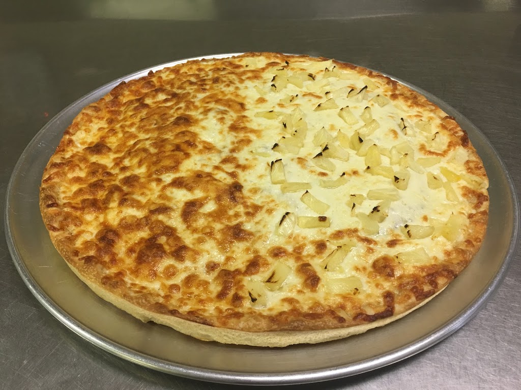 Chicago Deep Dish Pizza Devon | 4 Athabasca Ave, Devon, AB T9G 1G2, Canada | Phone: (780) 738-9088