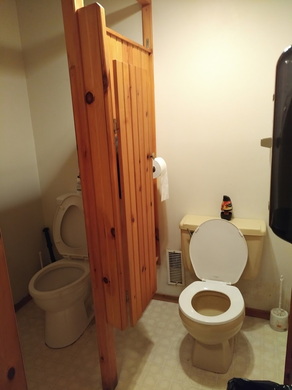 China City | 42 Meredith St E, Little Current, ON P0P 1K0, Canada | Phone: (705) 368-1234
