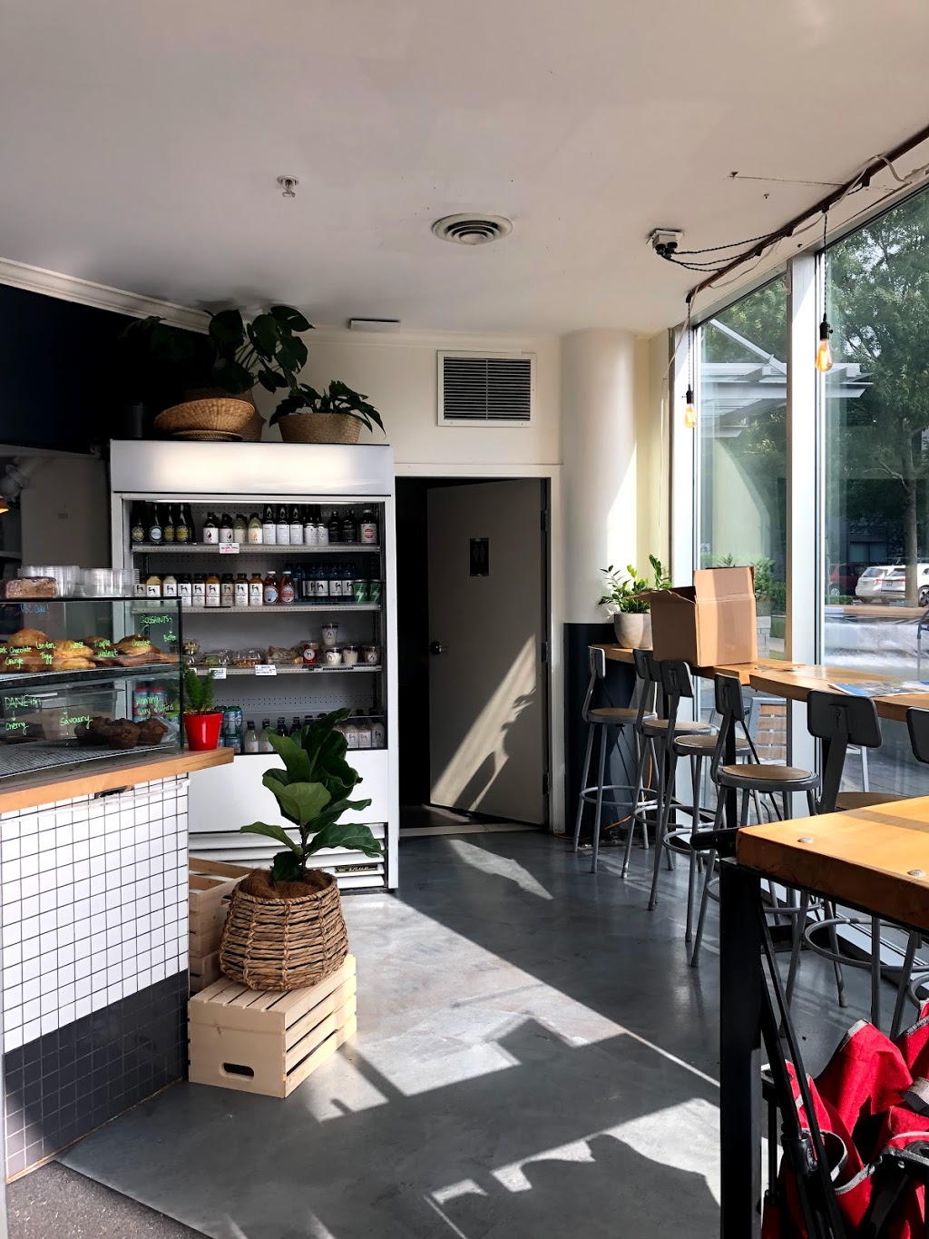 Great Dane Coffee | 6011 Walter Gage Rd, Vancouver, BC V6T 0B4, Canada | Phone: (604) 558-2190
