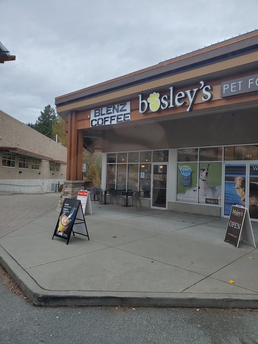 Blenz Coffee | Blenz in Sumas Mountain Village, 2362 Whatcom Rd, Abbotsford, BC V3G 1E1, Canada | Phone: (604) 746-3378