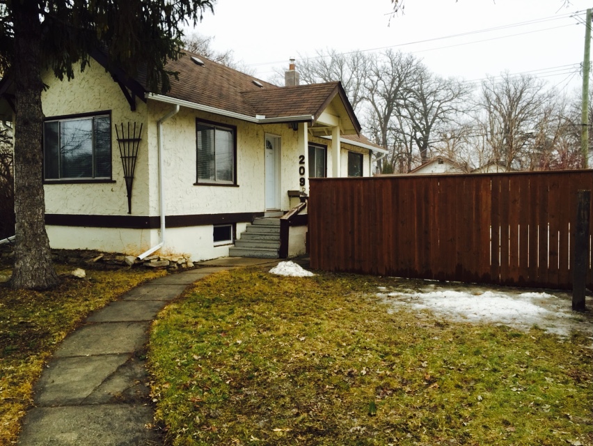 Claus Electric | 209 Mandeville St, Winnipeg, MB R3J 2G6, Canada | Phone: (204) 451-2419