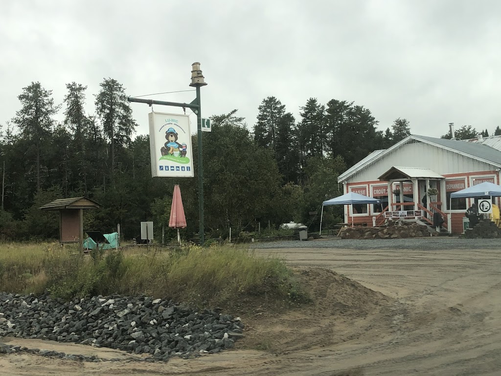 Casse-Croûte Lu-Nic | cp90, Sainte-Anne-du-Lac, QC J0W 1V0, Canada | Phone: (819) 623-0911