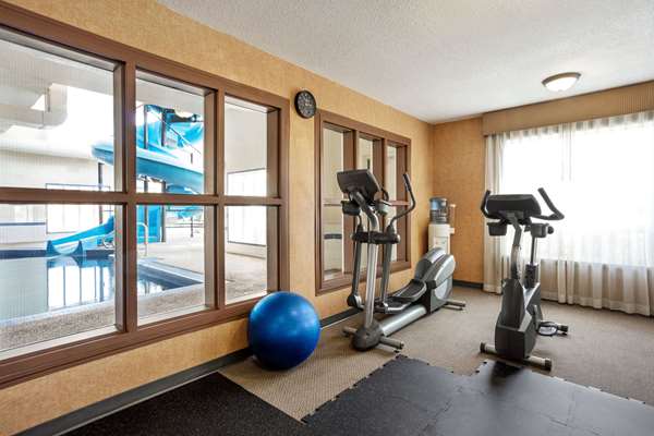 Days Inn & Suites by Wyndham Strathmore | 400 Ranch Market, Strathmore, AB T1P 0B2, Canada | Phone: (403) 934-1134