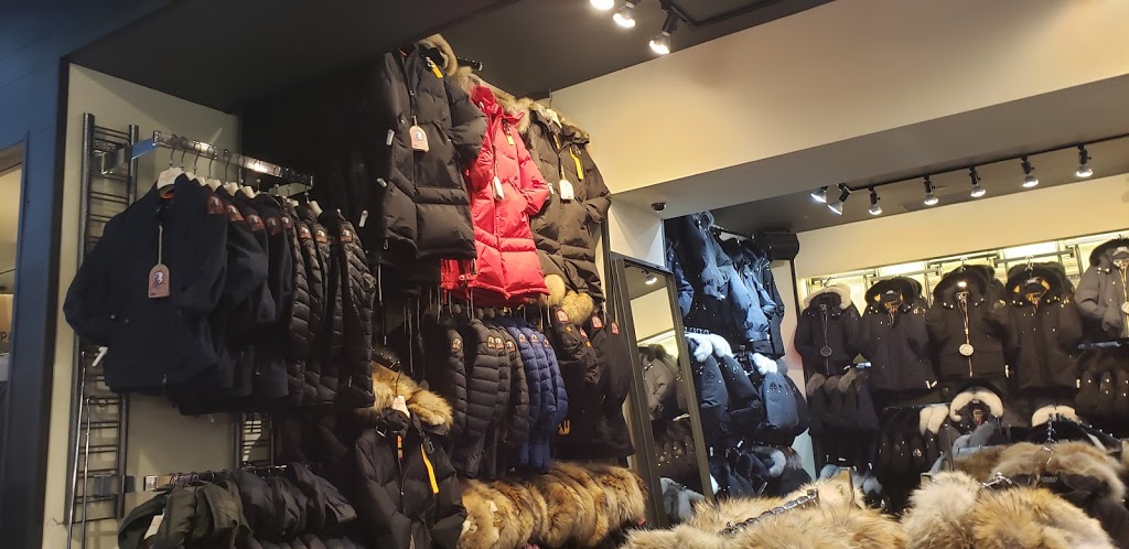 Posh | 1 Promenade Cir, Thornhill, ON L4J 4P8, Canada | Phone: (905) 886-7674