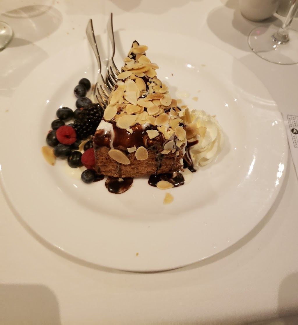 Revolving Dining Room | 5200 Robinson St, Niagara Falls, ON L2G 2A3, Canada | Phone: (905) 356-2651