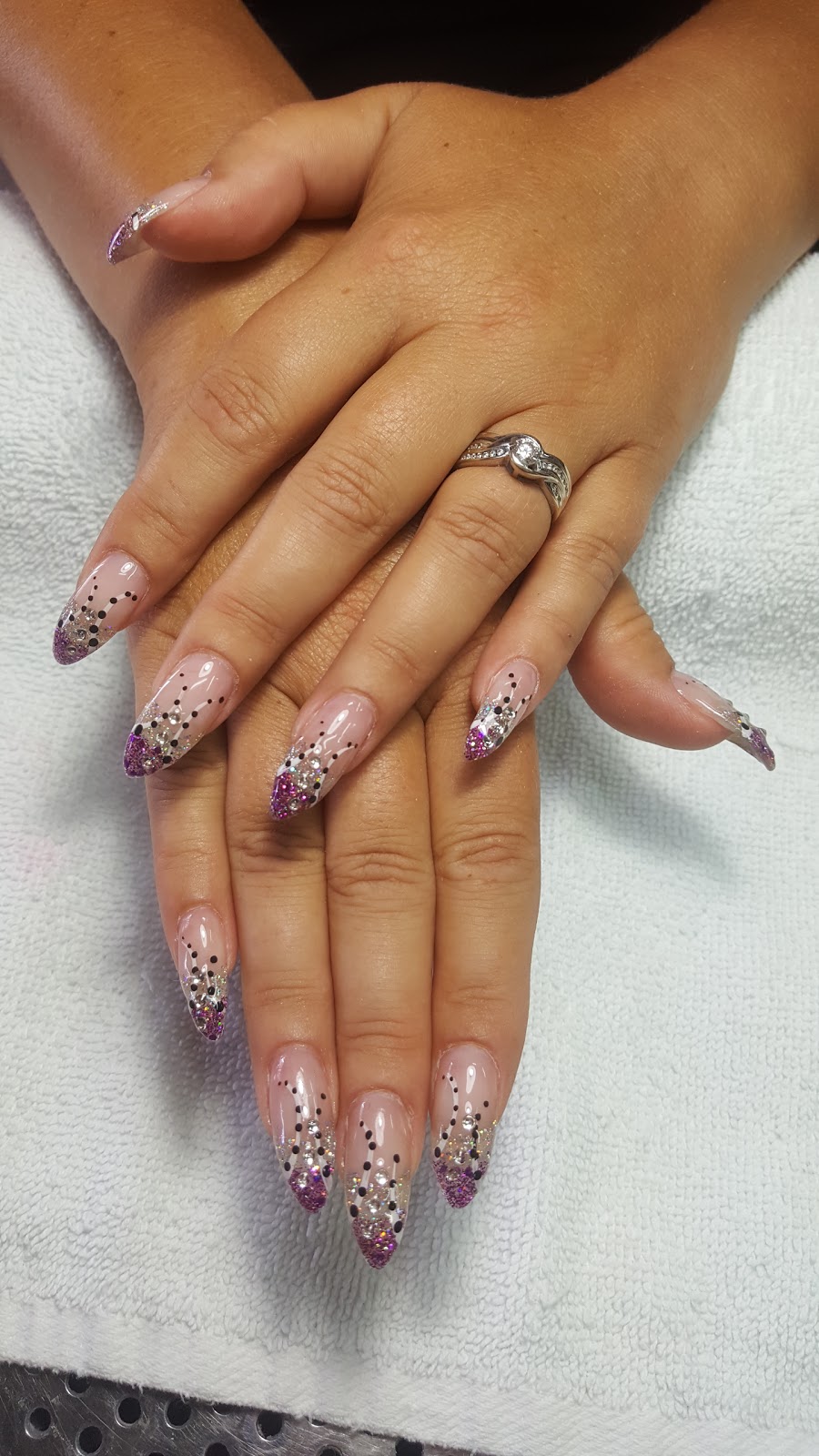 Artistic Nails | 800 Veterans Blvd NW #303, Airdrie, AB T4B 3G9, Canada | Phone: (403) 945-9440