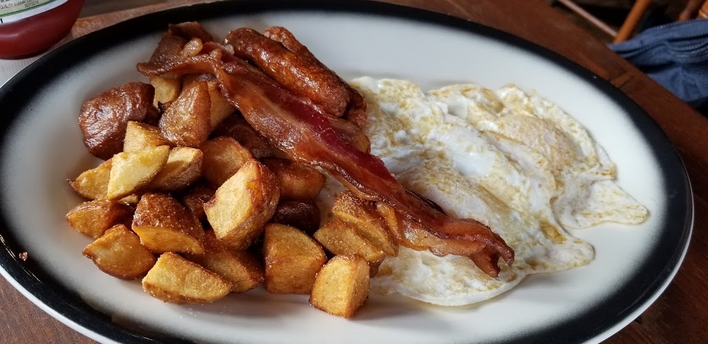 Harrison Corner Cafe | 310 Hot Springs Rd, Harrison Hot Springs, BC V0M 1K0, Canada | Phone: (604) 491-4429