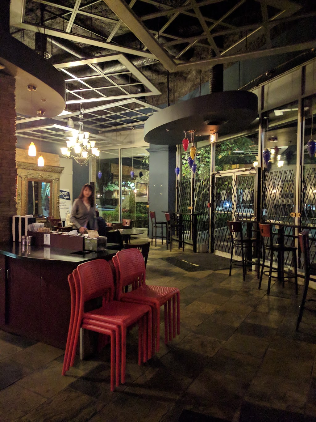 Waves Coffee House - Kingsway | 4250 Kingsway #1, Burnaby, BC V5H 4T7, Canada | Phone: (604) 428-9283