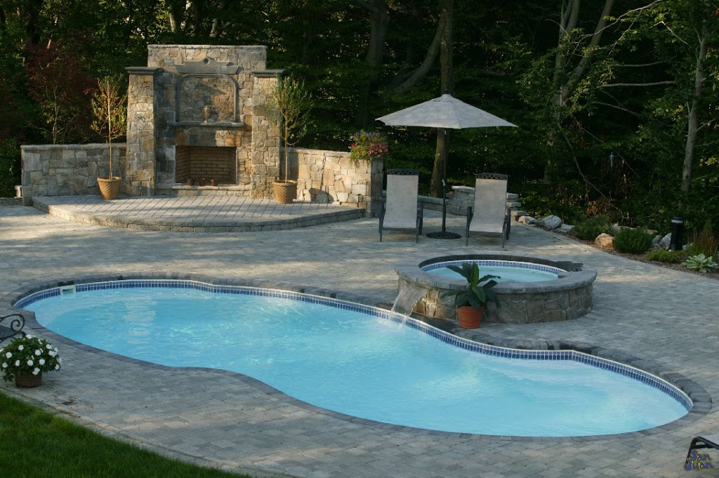 Floral Design Landscaping, Fiberglass Pools & Nursery | 2860 Donnelly Dr, Kemptville, ON K0G 1J0, Canada | Phone: (613) 258-7270