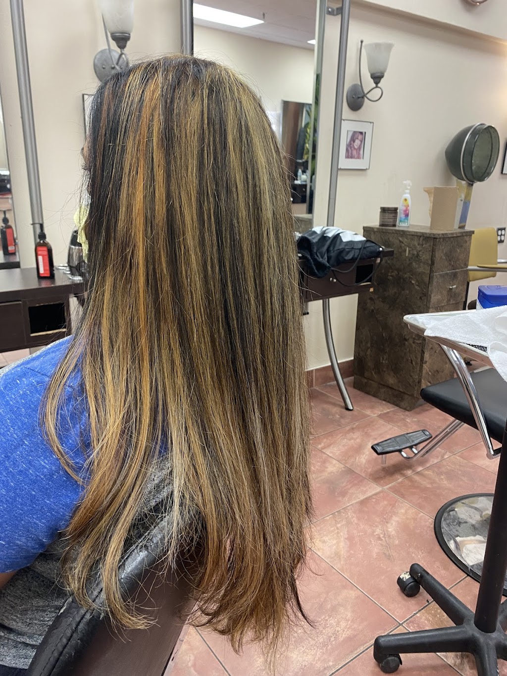 Elite Hair Creations | 31 Tapscott Rd, Scarborough, ON M1B 4Y7, Canada | Phone: (416) 754-1964