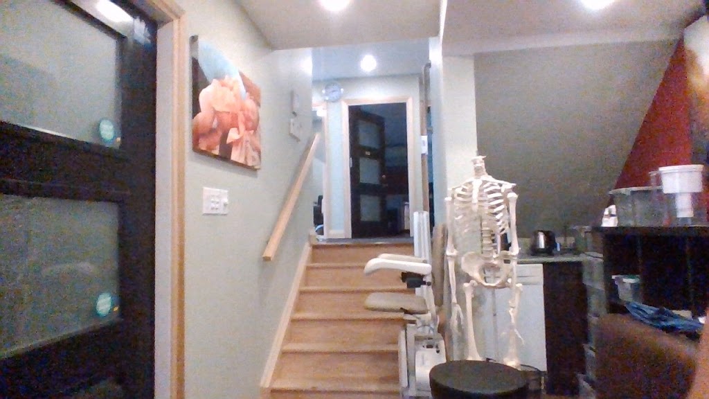 Paul Lewis Services Therapeutic Massage Clinic & Education | 831 N Service Rd, Mississauga, ON L4Y 1A2, Canada | Phone: (416) 895-7689