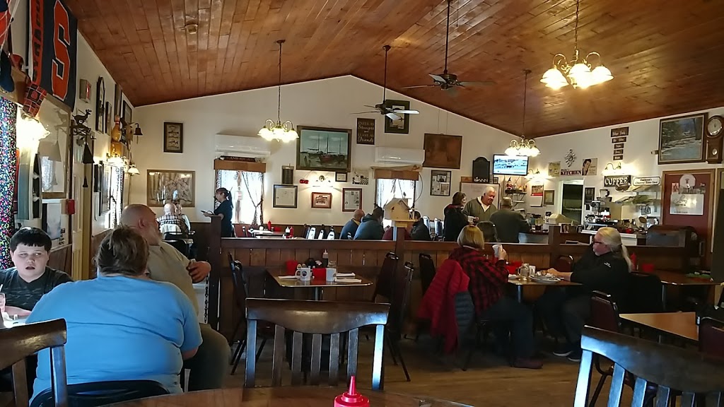 Cherry Tree Inn | 8541 NY-3, Henderson, NY 13650, USA | Phone: (315) 938-7281
