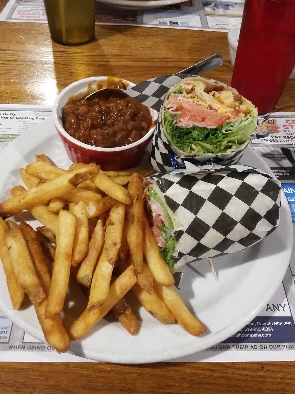 Yecks Smokehouse Grill | 20137 Erie St S, Ridgetown, ON N0P 2C0, Canada | Phone: (519) 674-1100