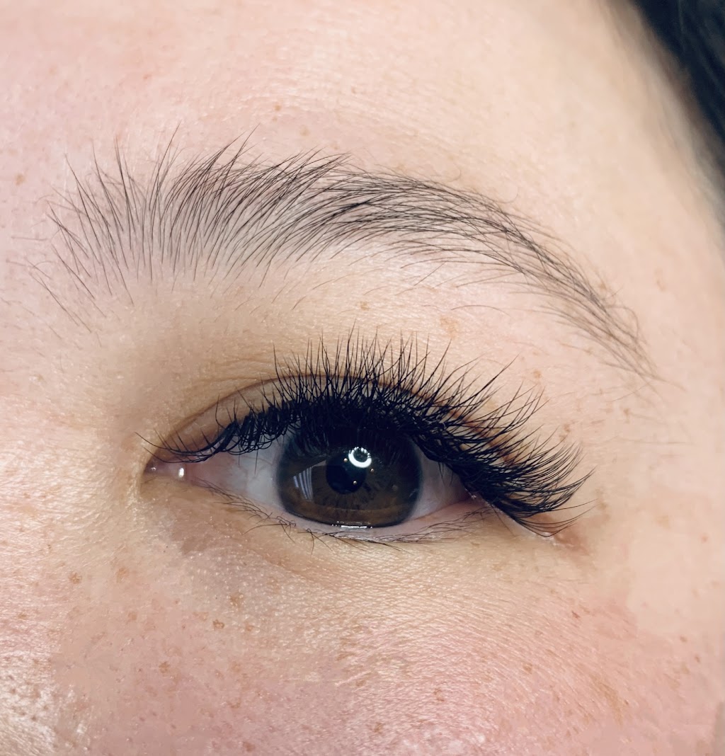 Lazzy Lashes | 3680 Rosamond Ave, Richmond, BC V7E 1A7, Canada | Phone: (604) 779-1221