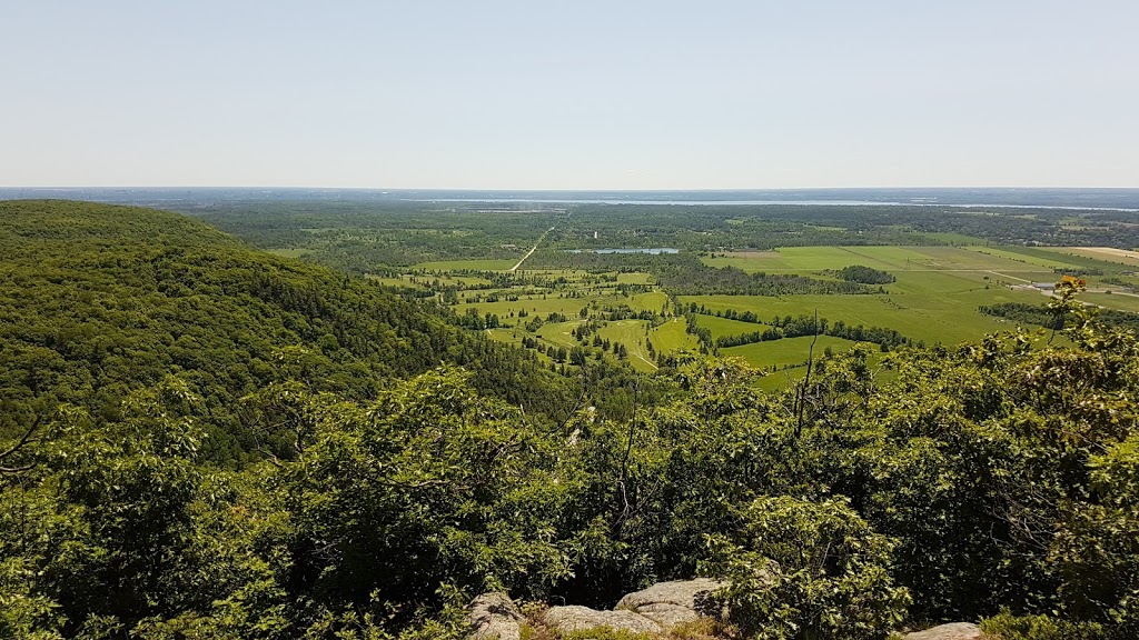 King Mountain Trail | Promenade Champlain, Chelsea, QC J9B 1A3, Canada