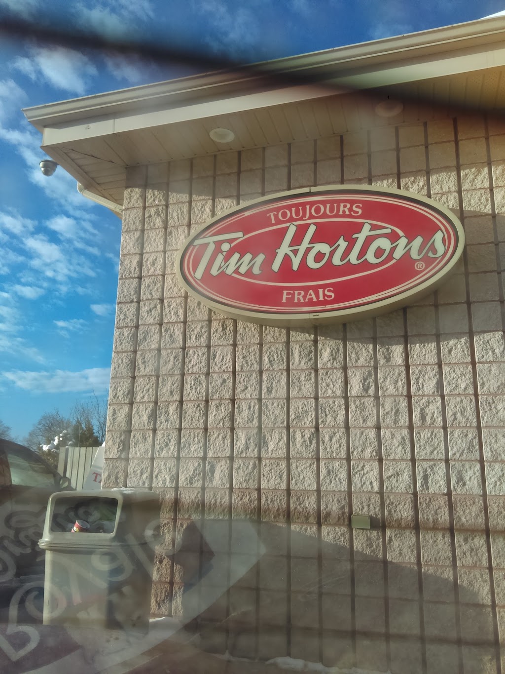 Tim Hortons | 1664 Boulevard des Laurentides, Laval, QC H7M 2P4, Canada | Phone: (450) 967-0238