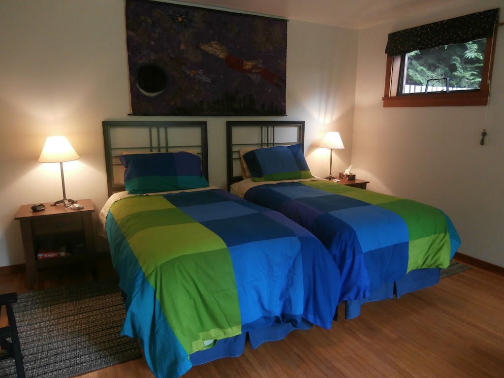 Tutus Cabin | 3163 Jemima Rd, Denman Island, BC V0R 1T0, Canada | Phone: (250) 335-0546