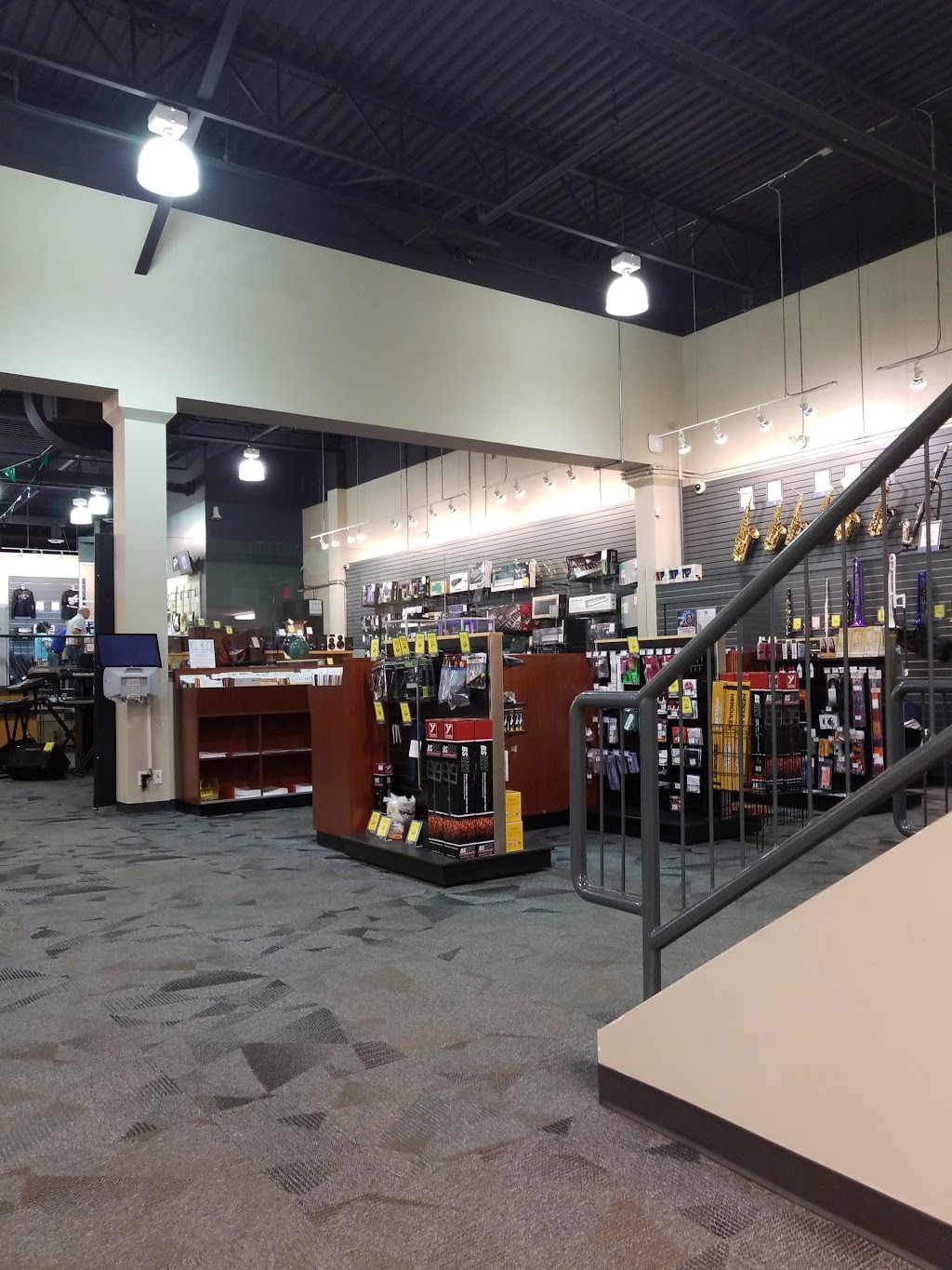 Long & McQuade Musical Instruments | 3404 5 Ave NE, Calgary, AB T2A 5N8, Canada | Phone: (403) 245-3725
