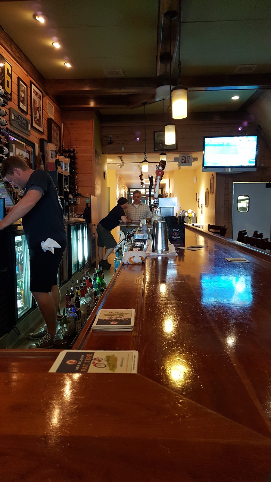 The Sackets Boathouse | 214 W Main St, Sackets Harbor, NY 13685, USA | Phone: (315) 646-2092